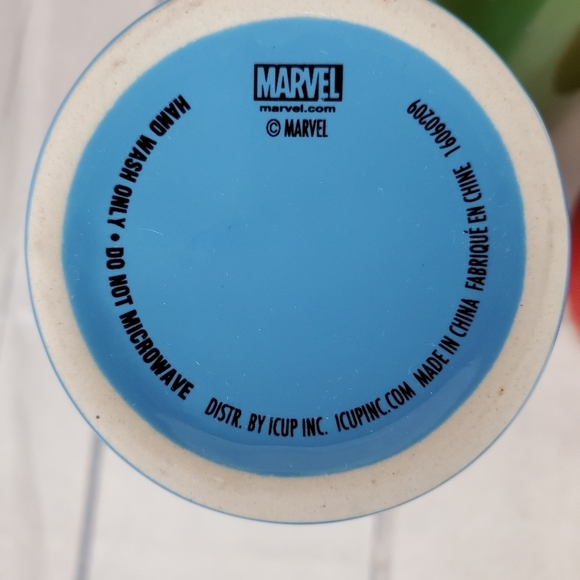 Marvel Molded Pint Glasses Ceramic Iron Man Spider-Man Hulk 3D Comics DC - Picture 2 of 12